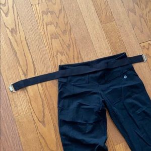 Lululemon black tights pants w belt sz 4